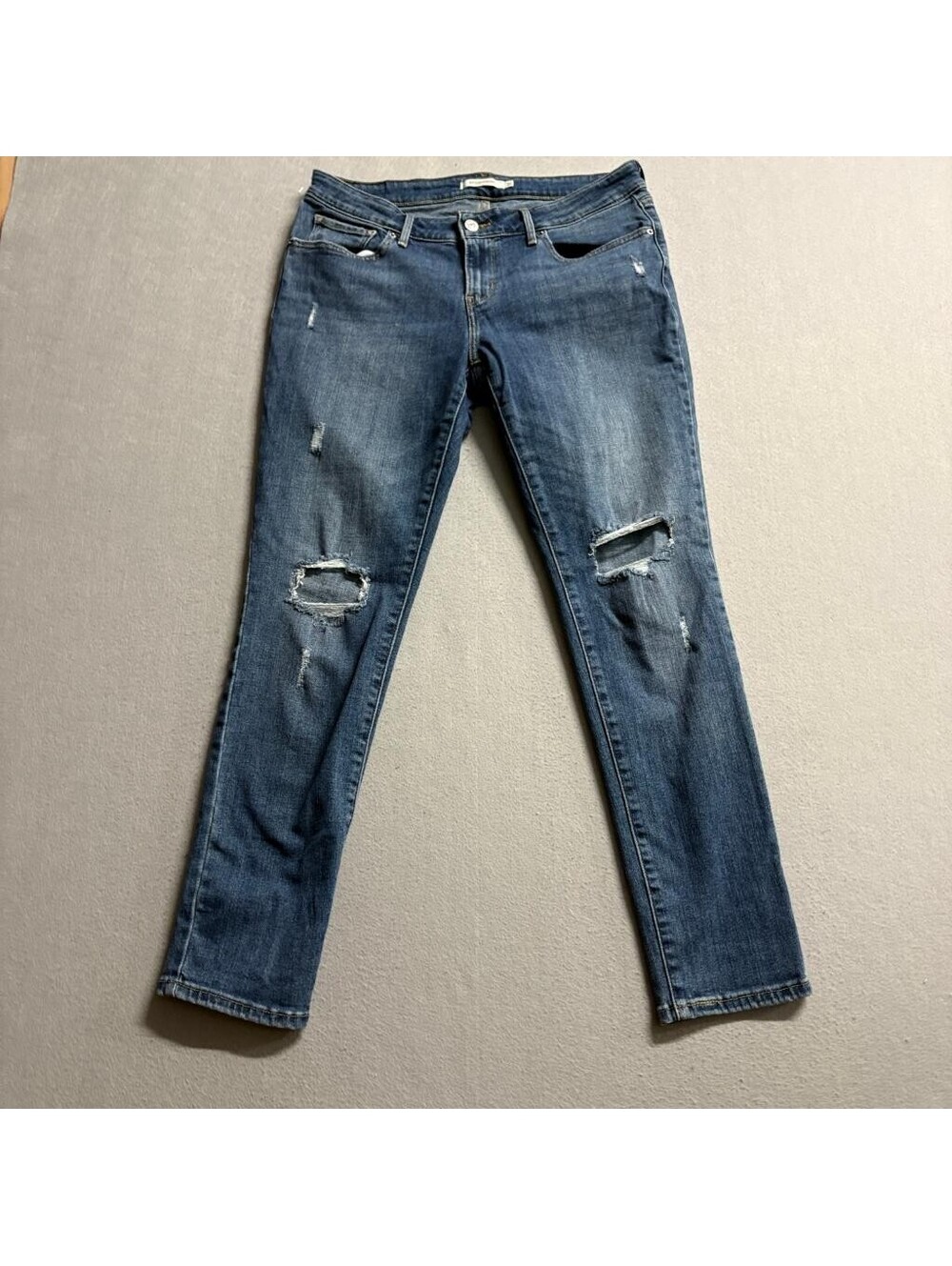 Levi's 811 Curvy Skinny Jeans Womens 31 Blue Denim Distressed Ripped Stretch